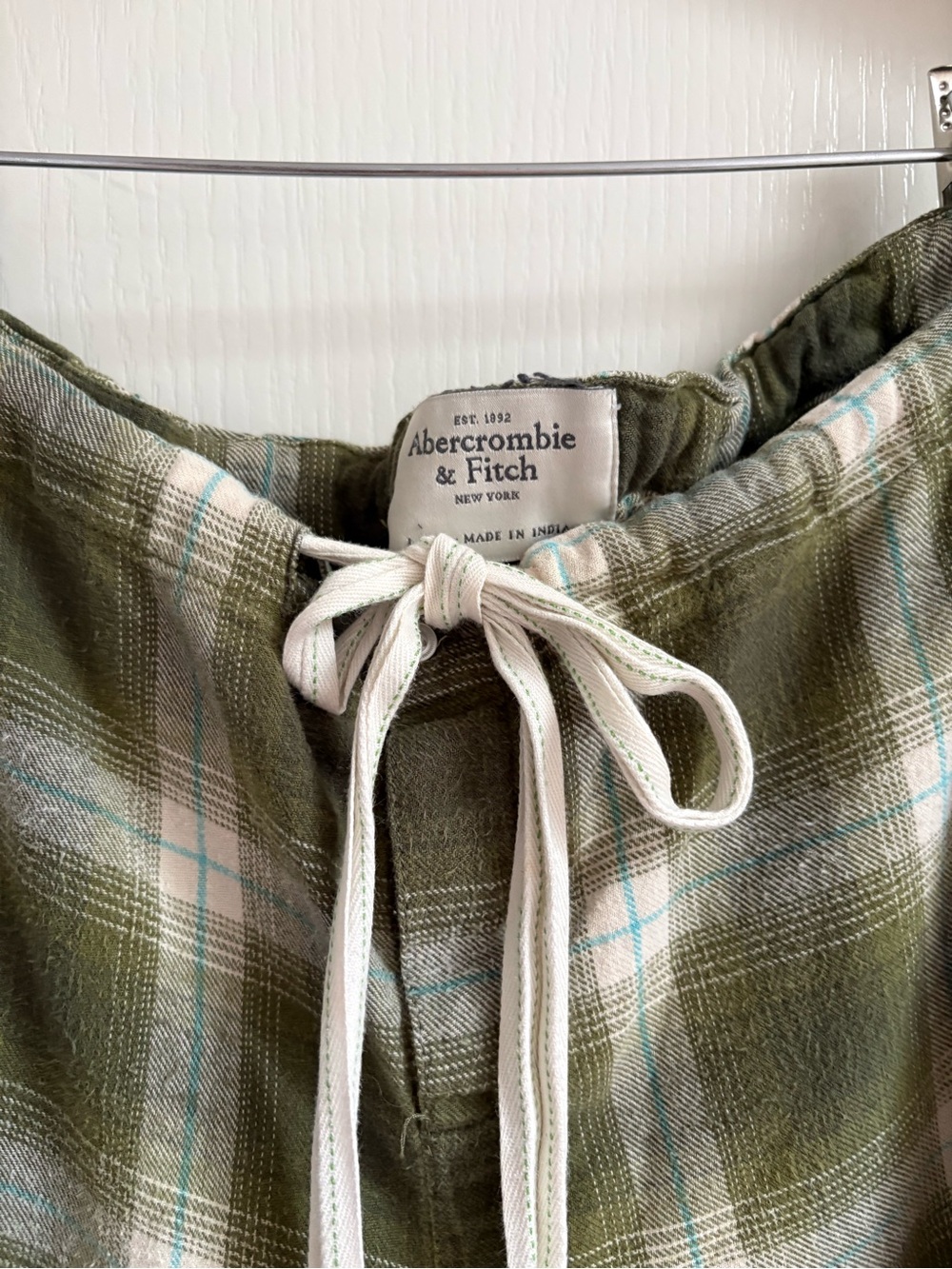 Abercrombie & Fitch Olive and Cream Plaid Drawstring lounge Pants